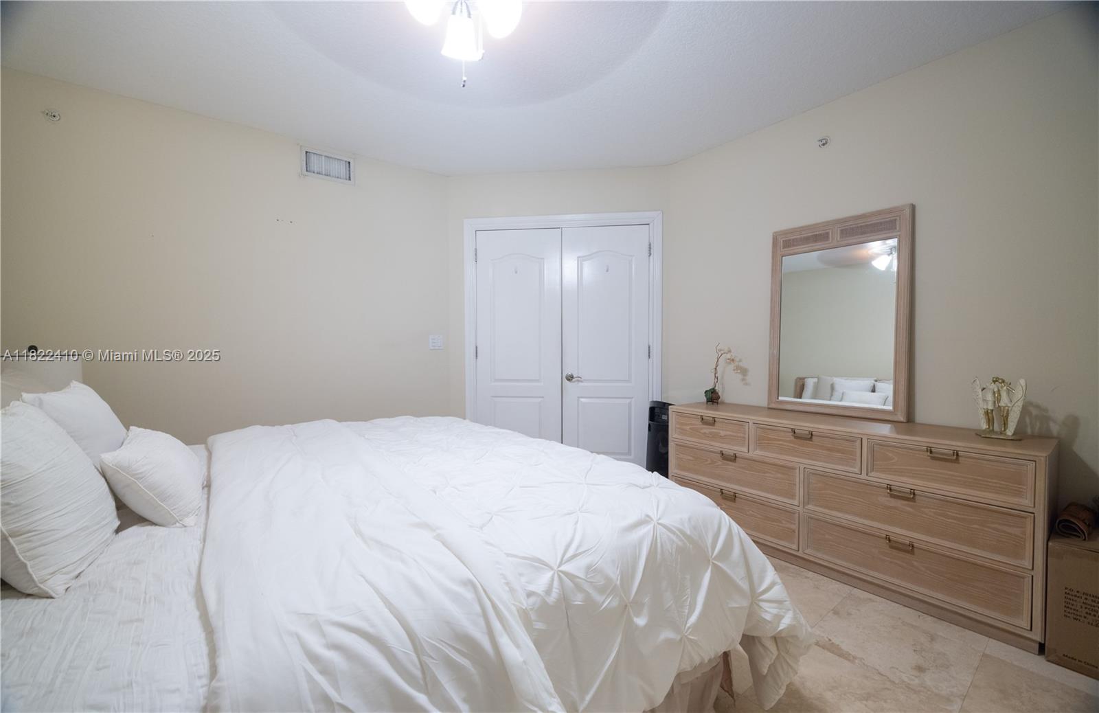 PUERTA DEL SOL CONDO - Residential Lease