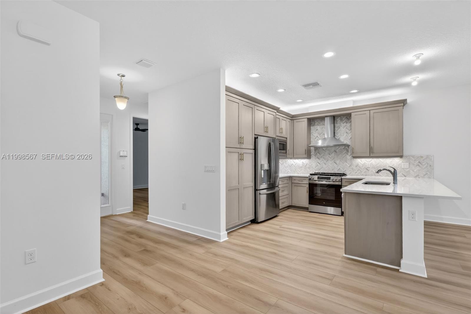 RIVERLAND PARCEL D - PLAT - Residential Lease