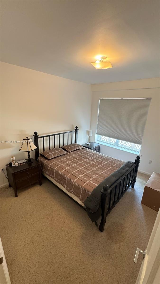 THE LINCOLN CONDO - Residential