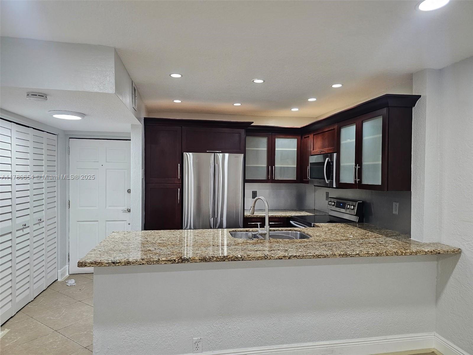 Property for Sale at 4140 Nw 90th Ave 202, Coral Springs, Broward County, Florida - Bedrooms: 2 
Bathrooms: 1  - $180,000