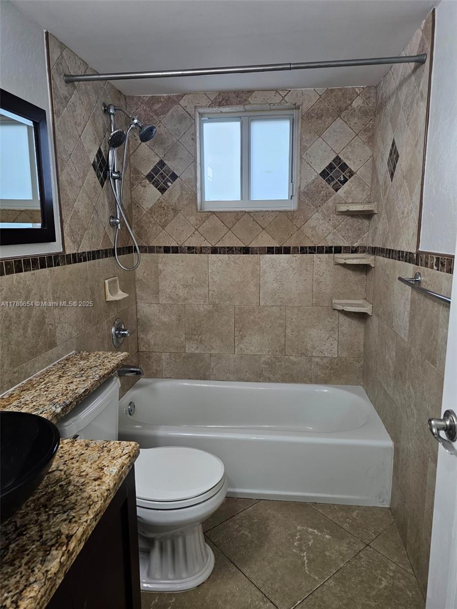 RAMBLEWOOD EAST CONDO - Residential