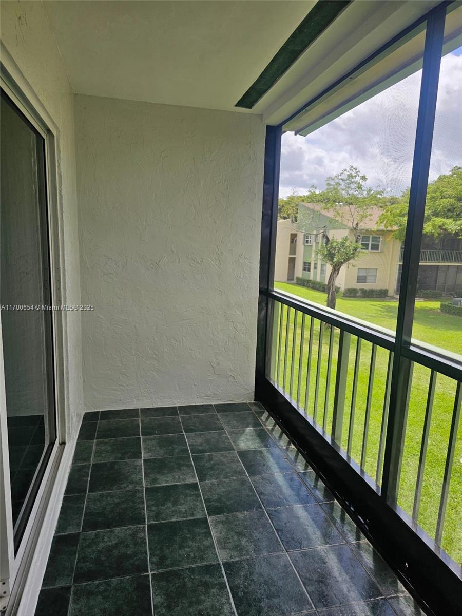 RAMBLEWOOD EAST CONDO - Residential