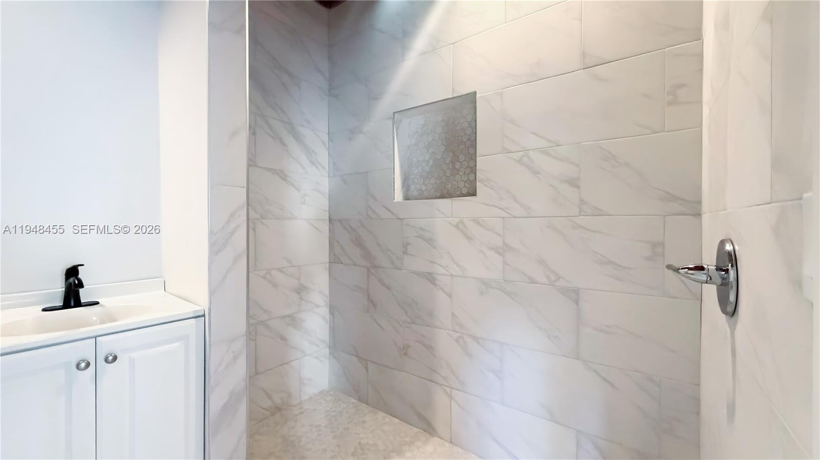 MEADOW WOOD MANOR SEC I - Residential