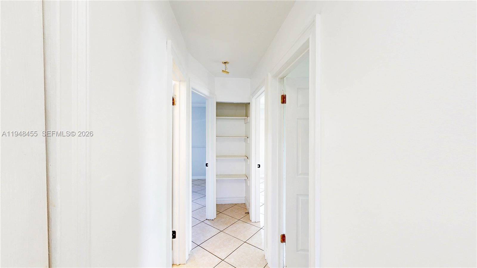 MEADOW WOOD MANOR SEC I - Residential