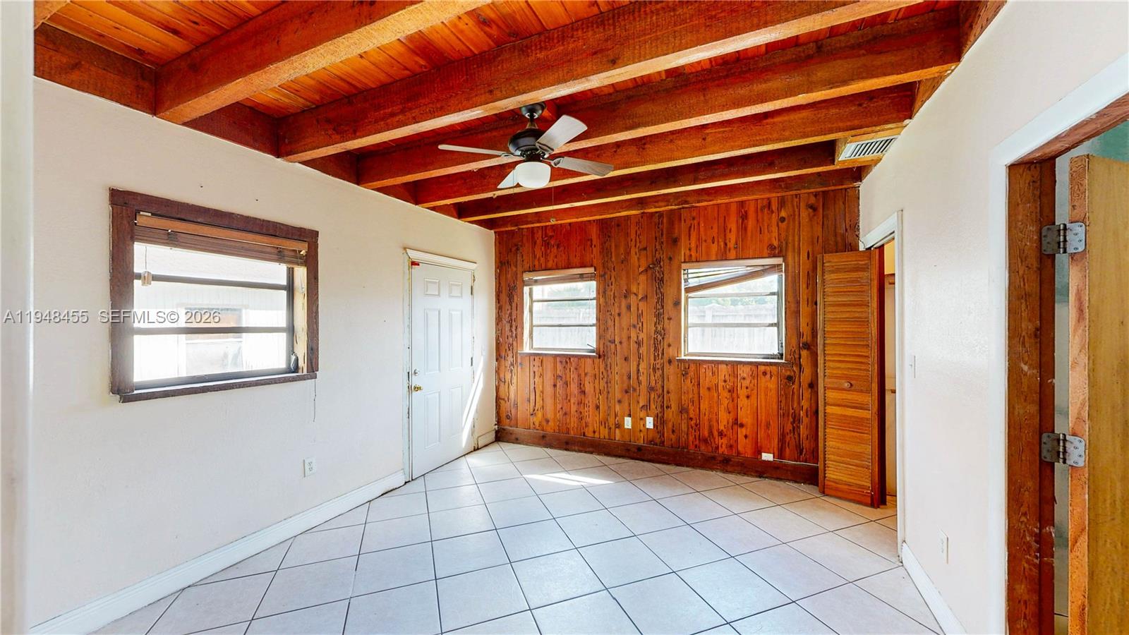 MEADOW WOOD MANOR SEC I - Residential