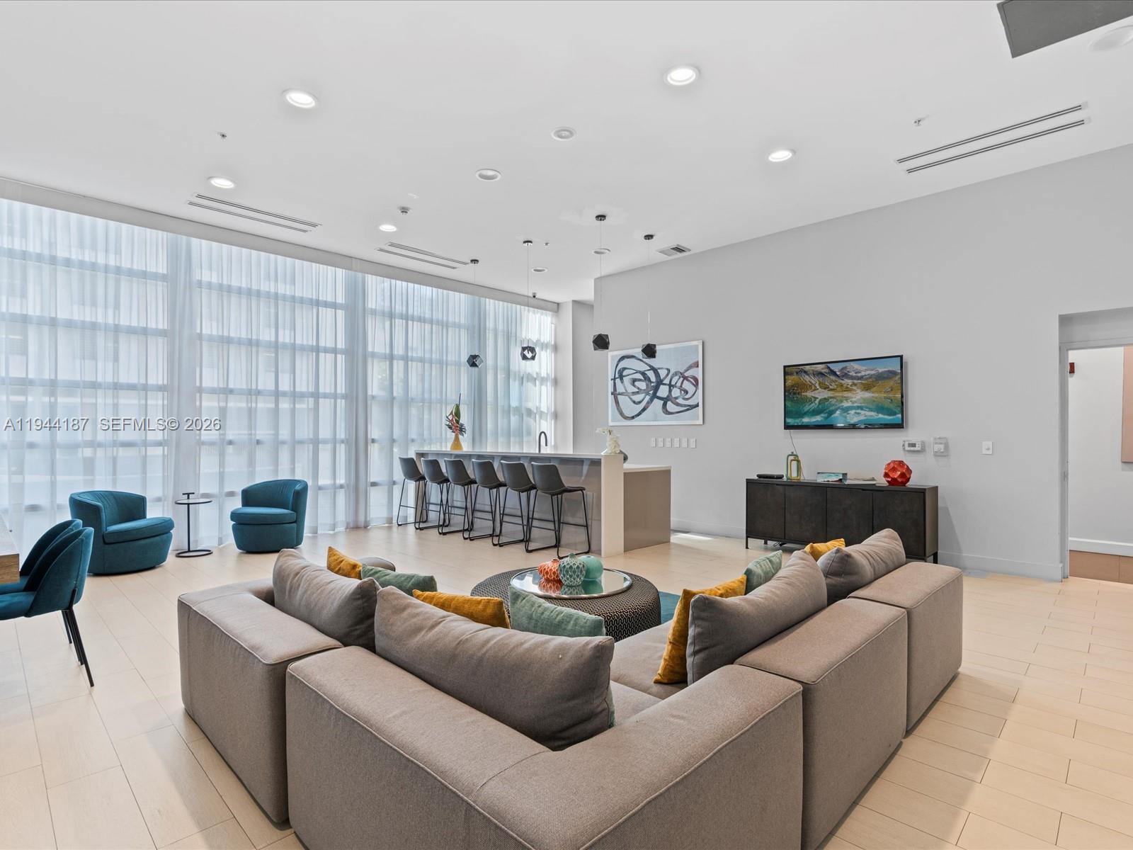 ONYX ON THE BAY CONDO - Residential