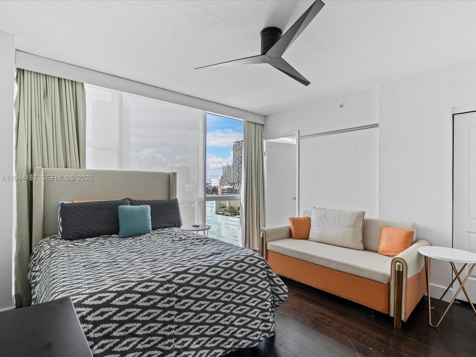 ONYX ON THE BAY CONDO - Residential