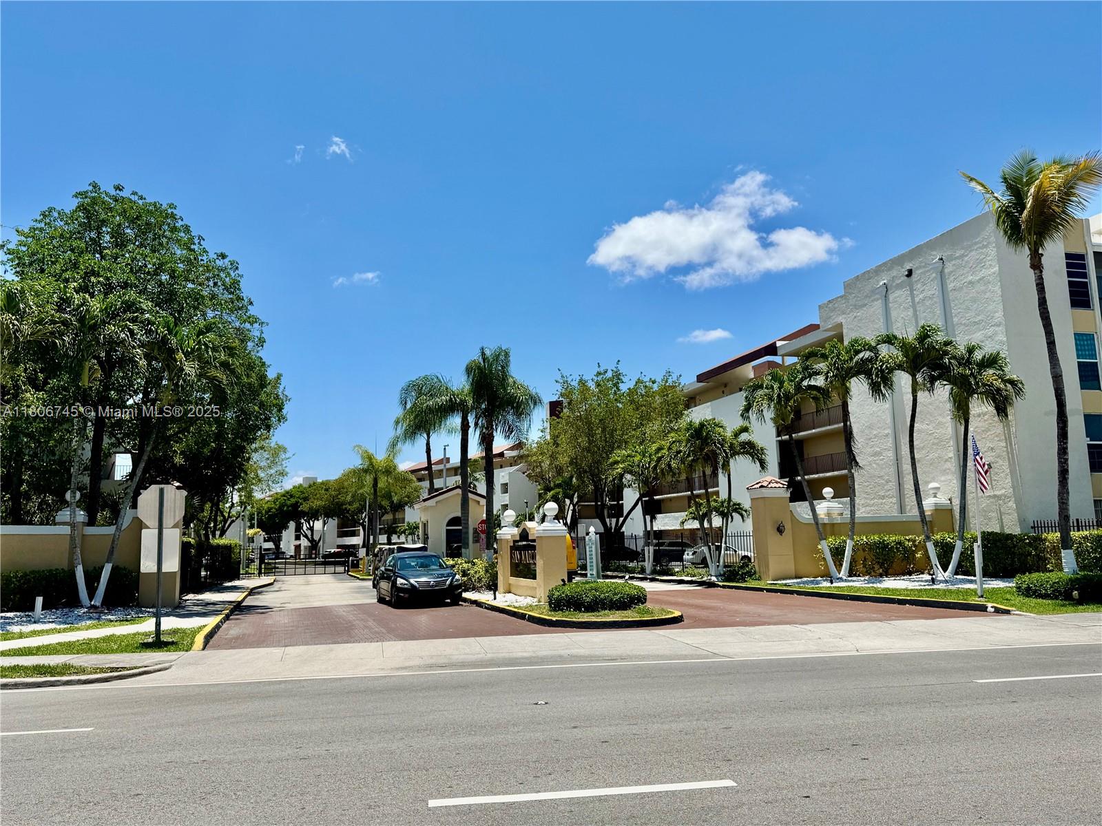 SAN MARCO CONDO - Residential