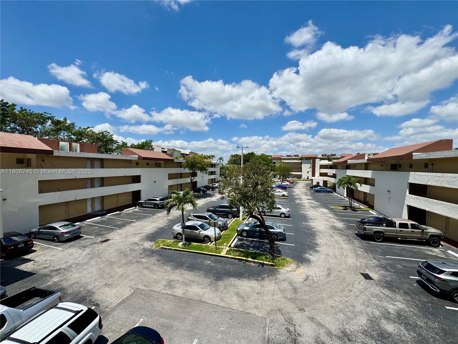 SAN MARCO CONDO - Residential