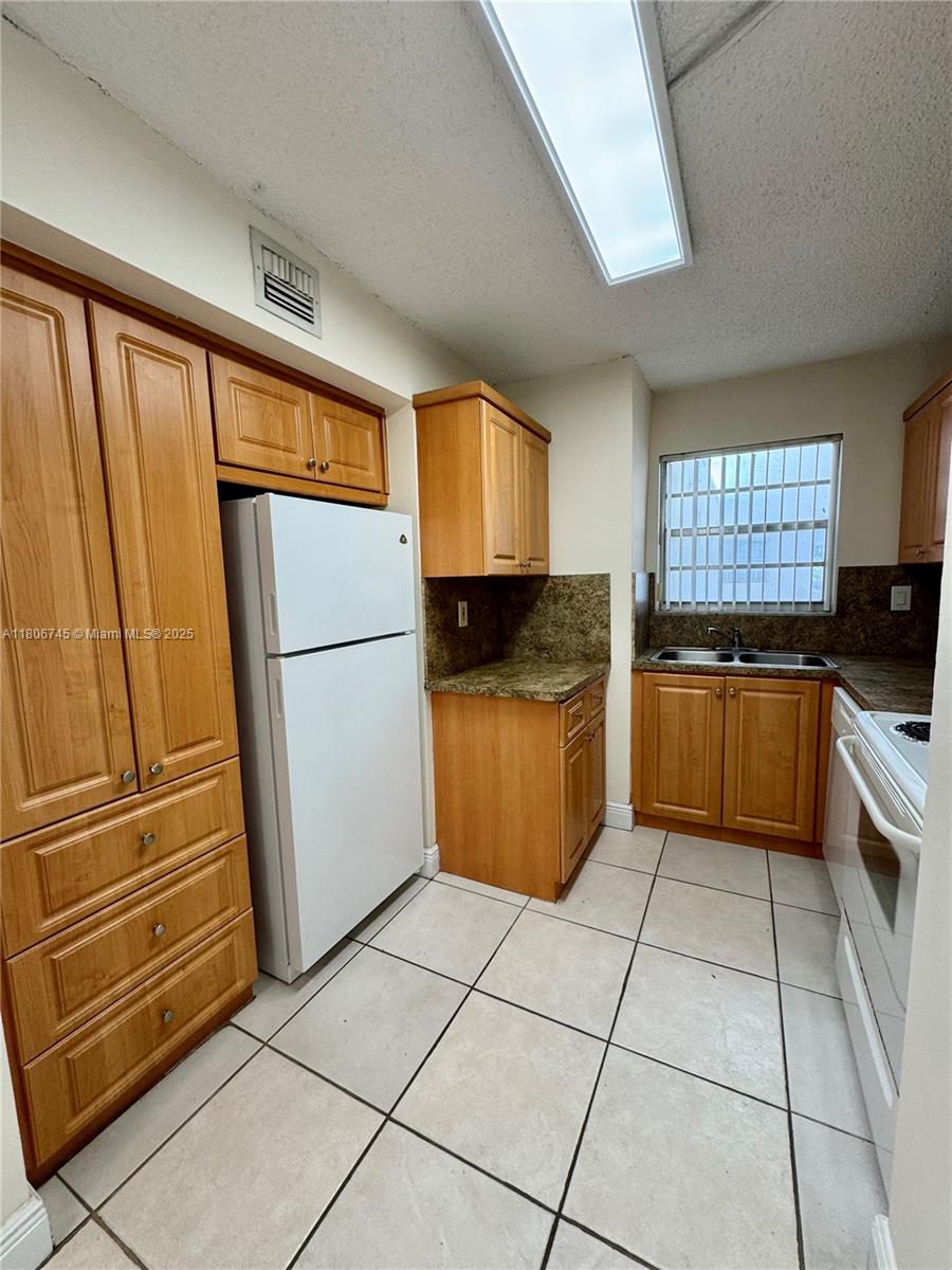 SAN MARCO CONDO - Residential