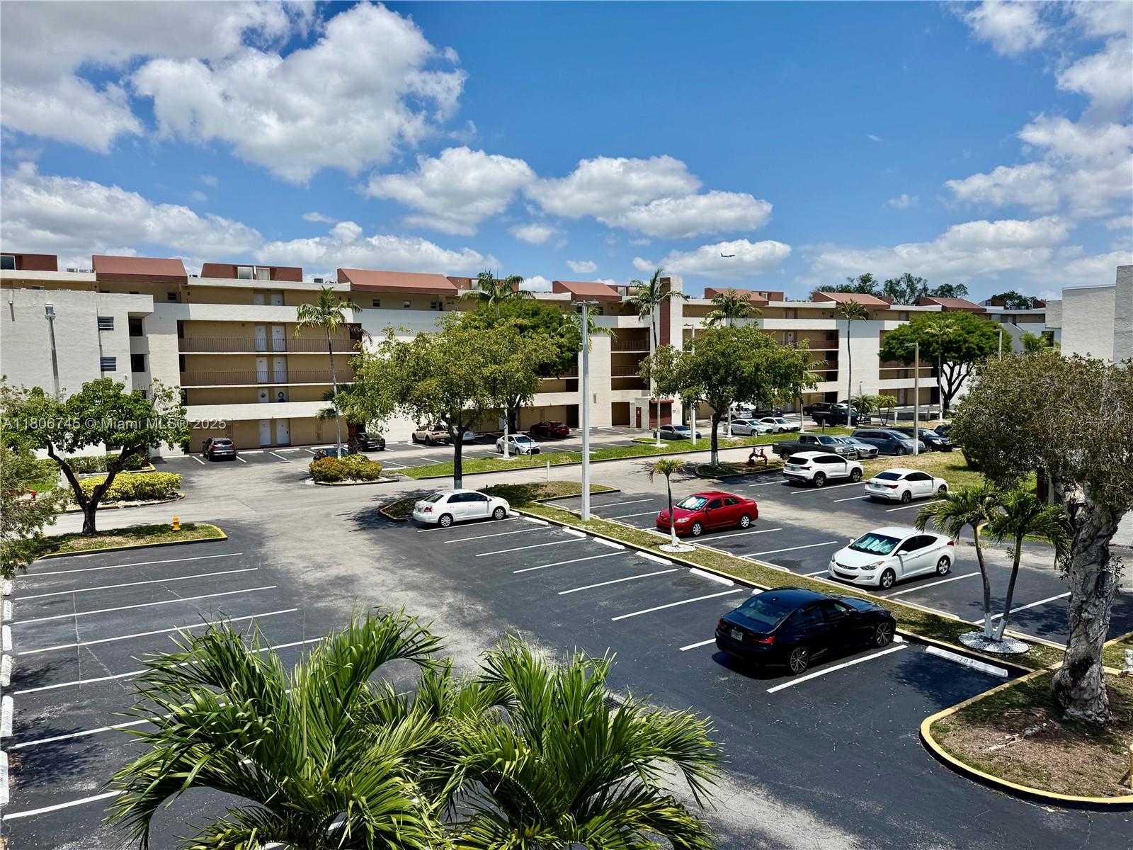 8810 Fontainebleau Blvd 318
