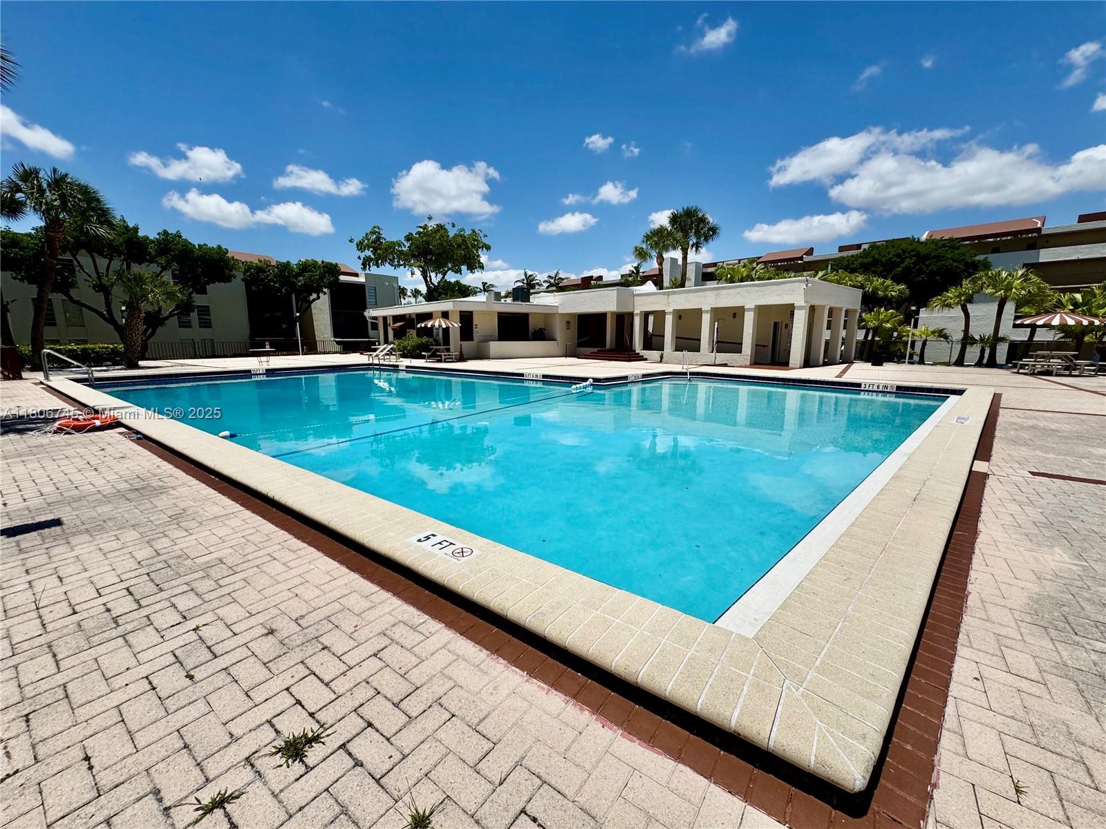 SAN MARCO CONDO - Residential