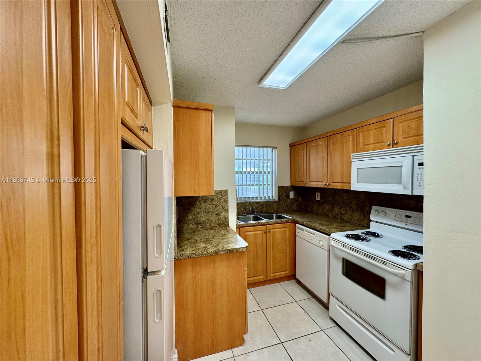 SAN MARCO CONDO - Residential