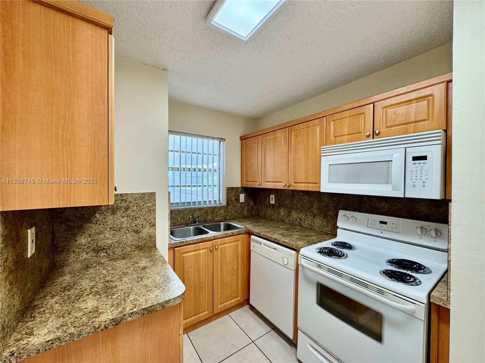 SAN MARCO CONDO - Residential