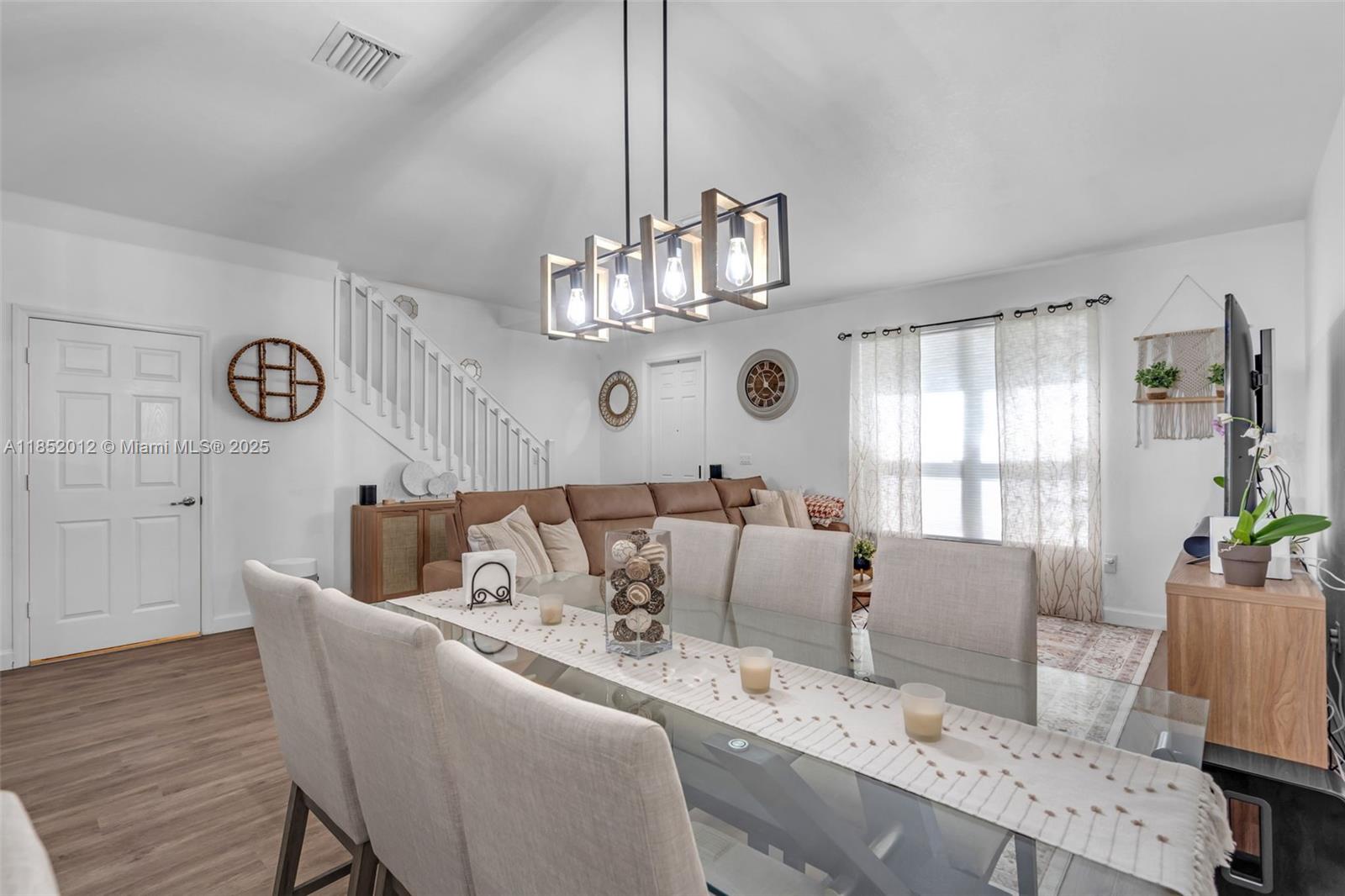 KENDALL COMMONS RESIDENTI - Residential