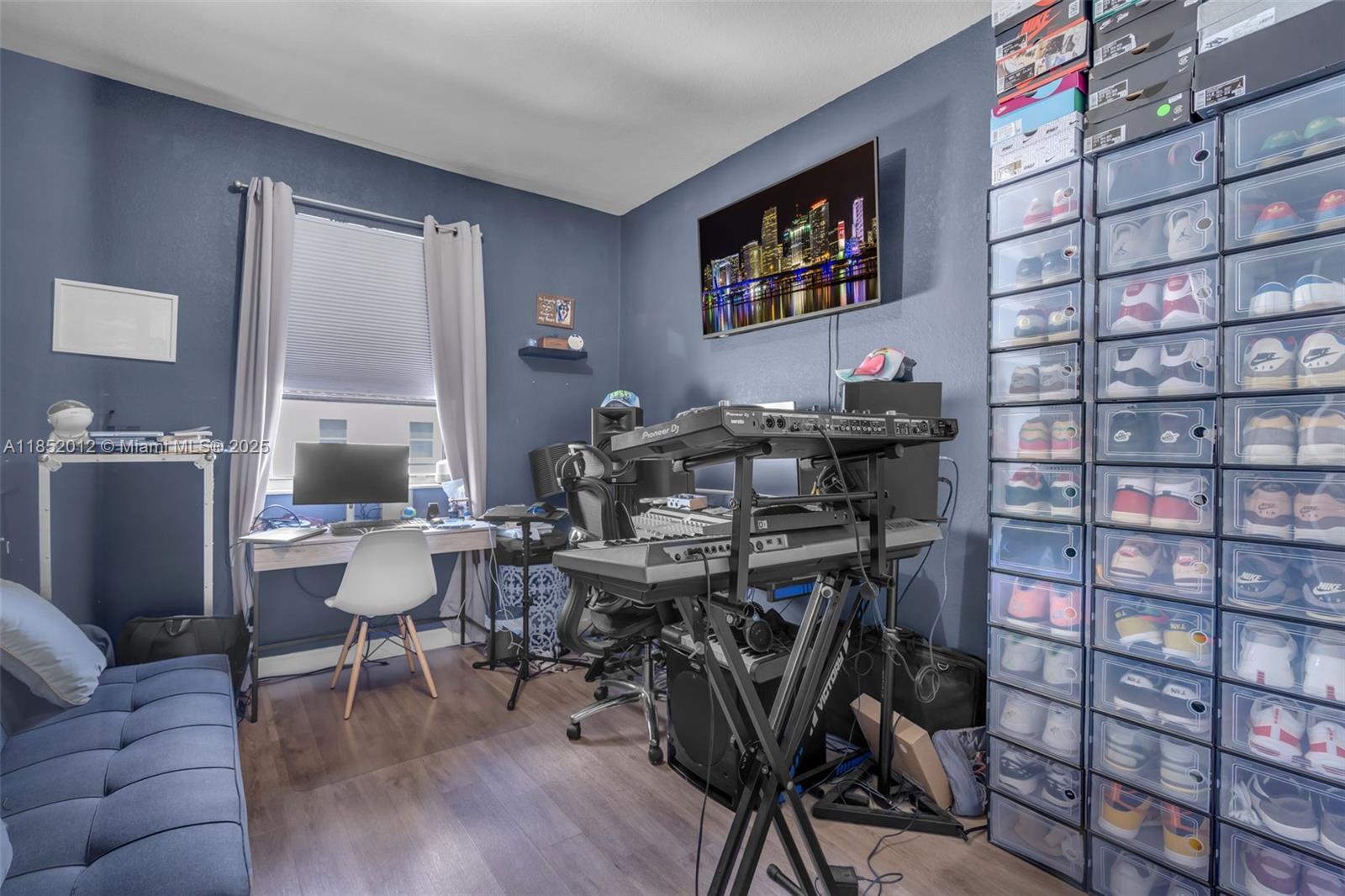 KENDALL COMMONS RESIDENTI - Residential