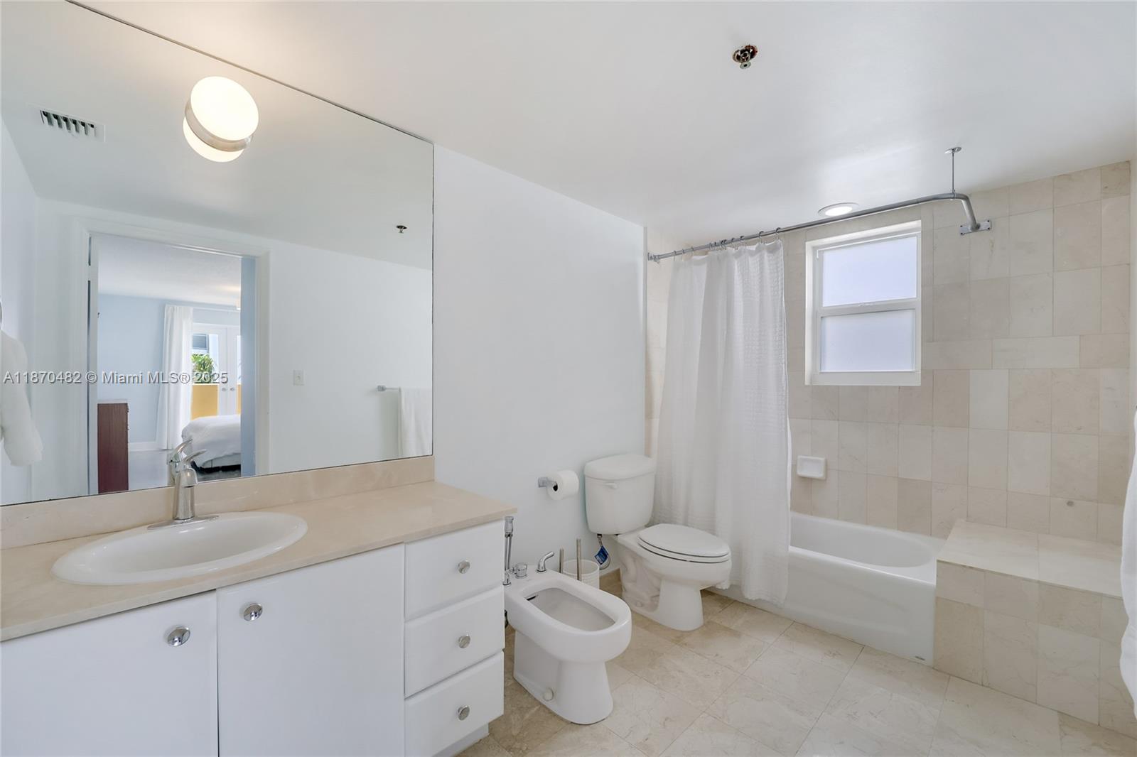 THE AMBASSADORS CONDO - Residential