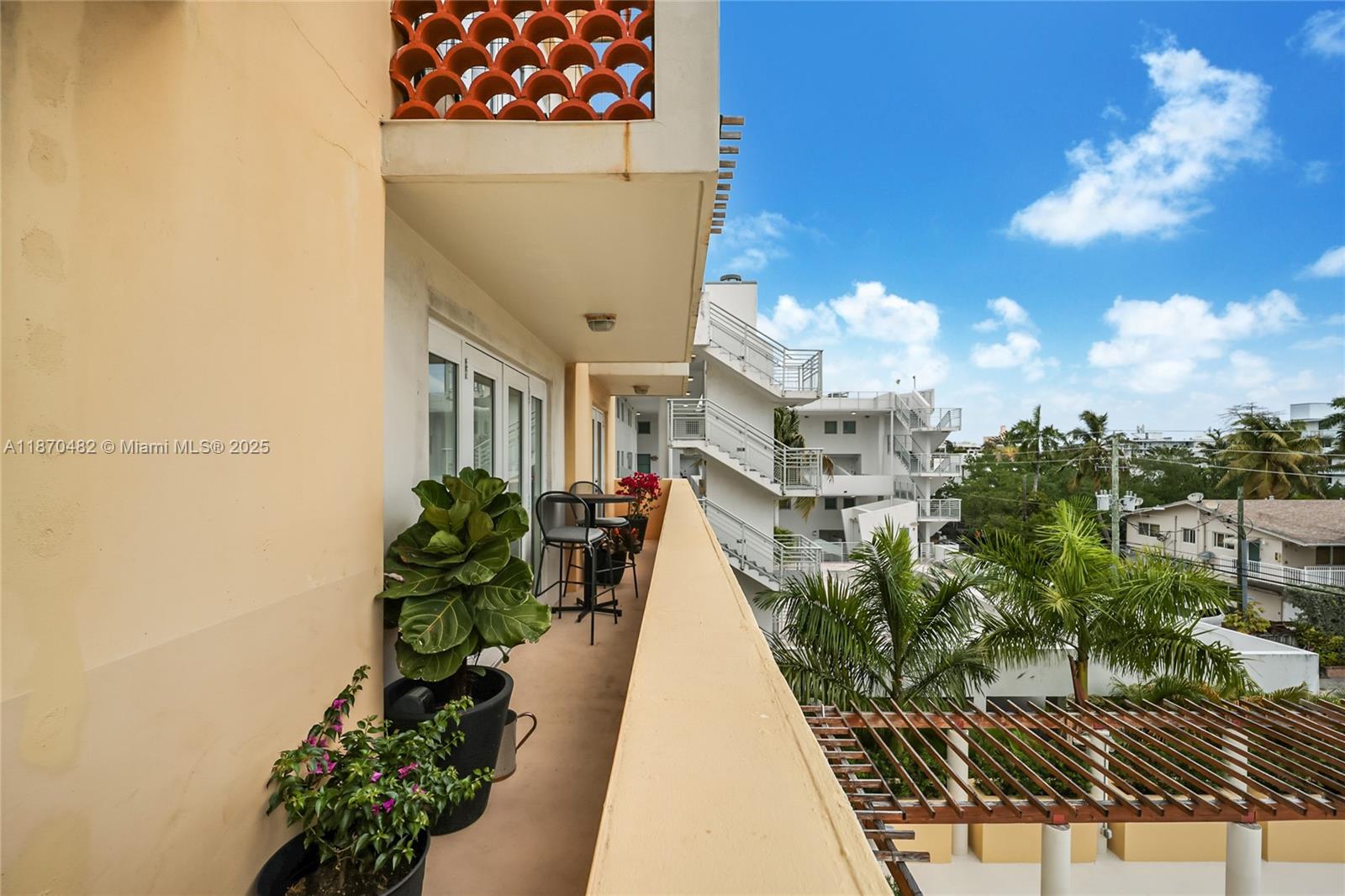 THE AMBASSADORS CONDO - Residential