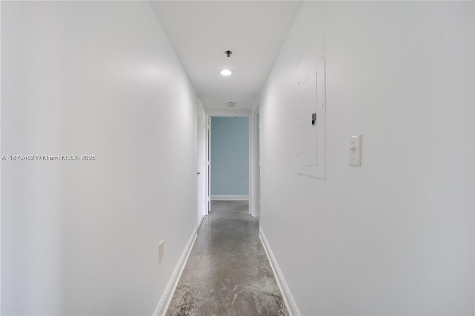 THE AMBASSADORS CONDO - Residential
