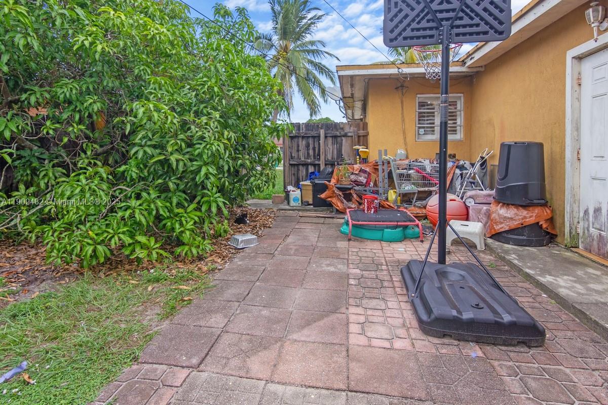 REALSITE ESTATES SEC 1 - Residential