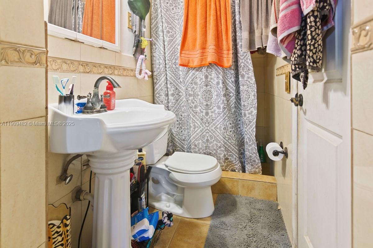 REALSITE ESTATES SEC 1 - Residential