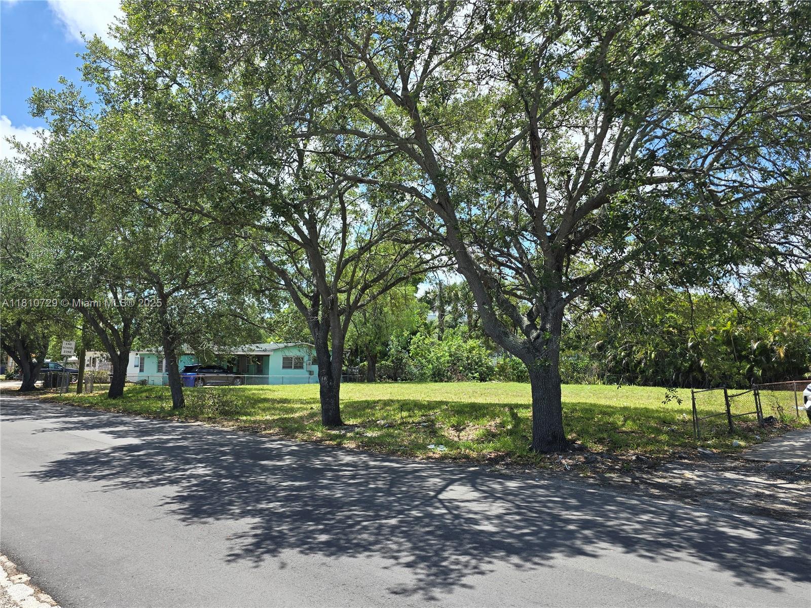 833 NW 12th Ave