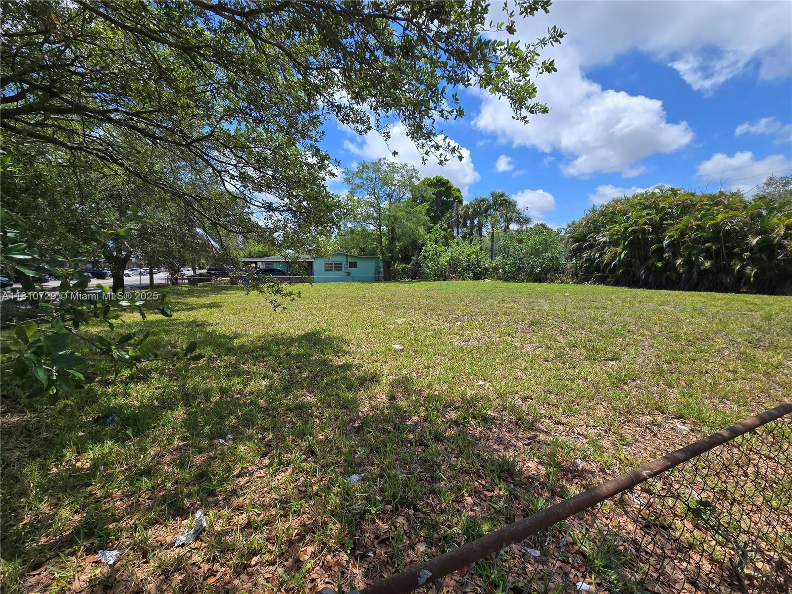 RESIDENTIAL LAND IN FORT LAUDERDALE! This 8,975 +/- SQFT land is zoned in a Residential Multifamily Mid Rise / Medium High-Density district. Proposed plans include four two-story townhomes, although other options are possible pending city approval. Located near W Sunrise Blvd and Powerline Rd, right off of I-95….this land is a rare opportunity. Contact for more information!