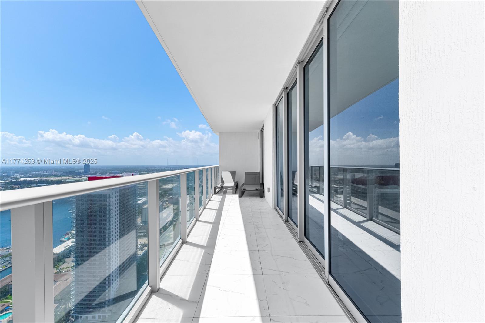 4010 SOUTH OCEAN CONDO - Residential Lease