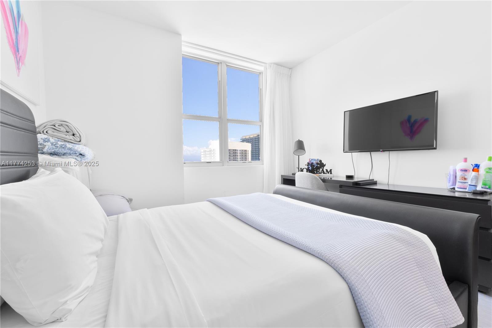 4010 SOUTH OCEAN CONDO - Residential Lease