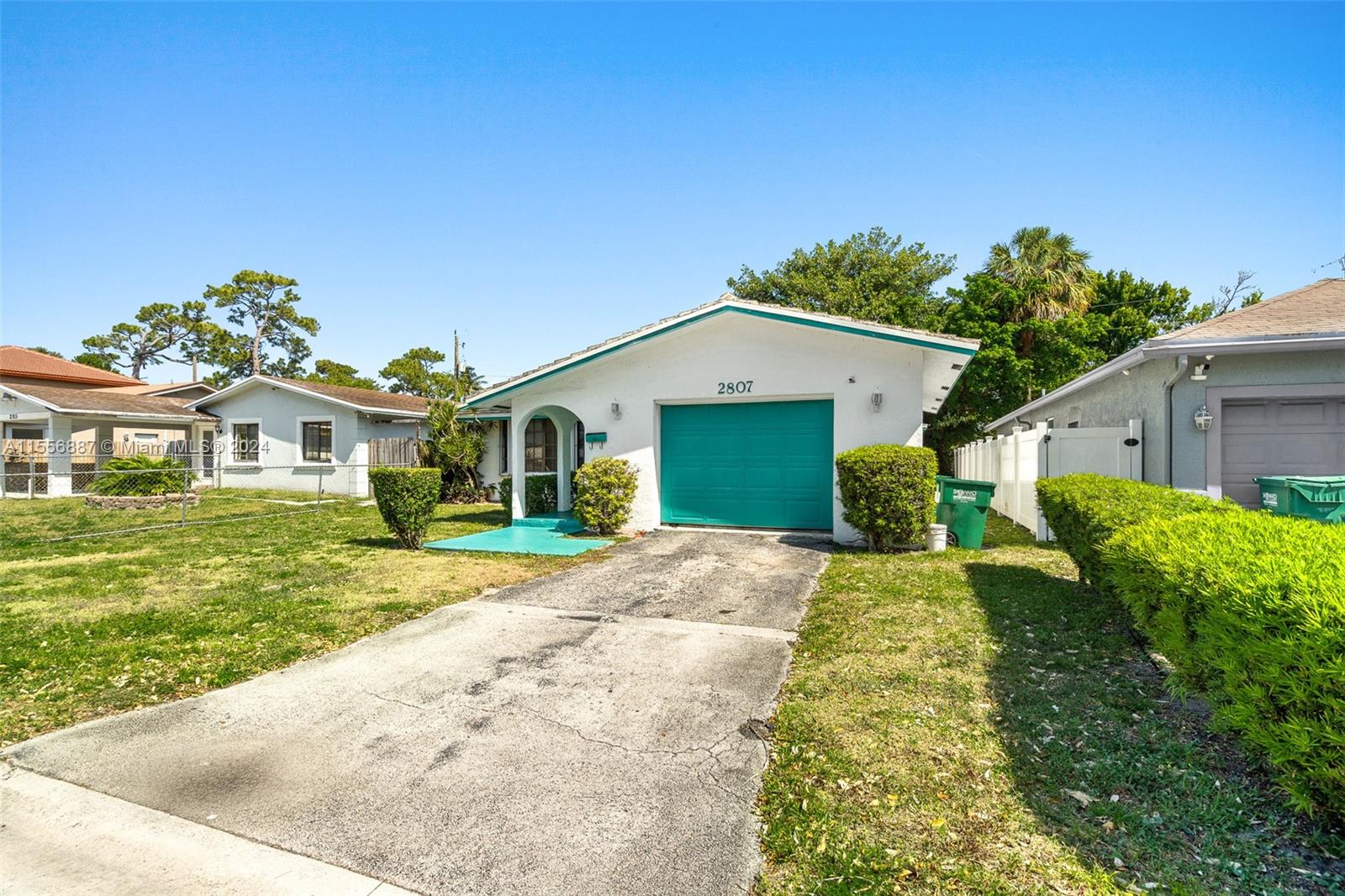 2807 Nw 9th St St, Fort Lauderdale, Broward County, Florida - 3 Bedrooms  
2 Bathrooms - 