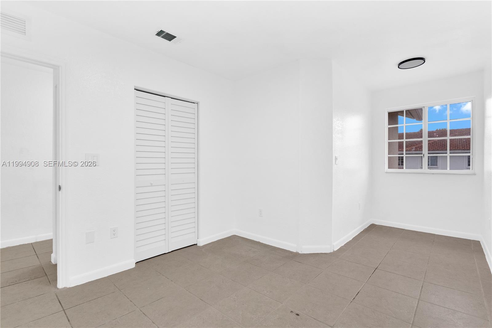 MAJORCA ISLES II CONDO - Residential