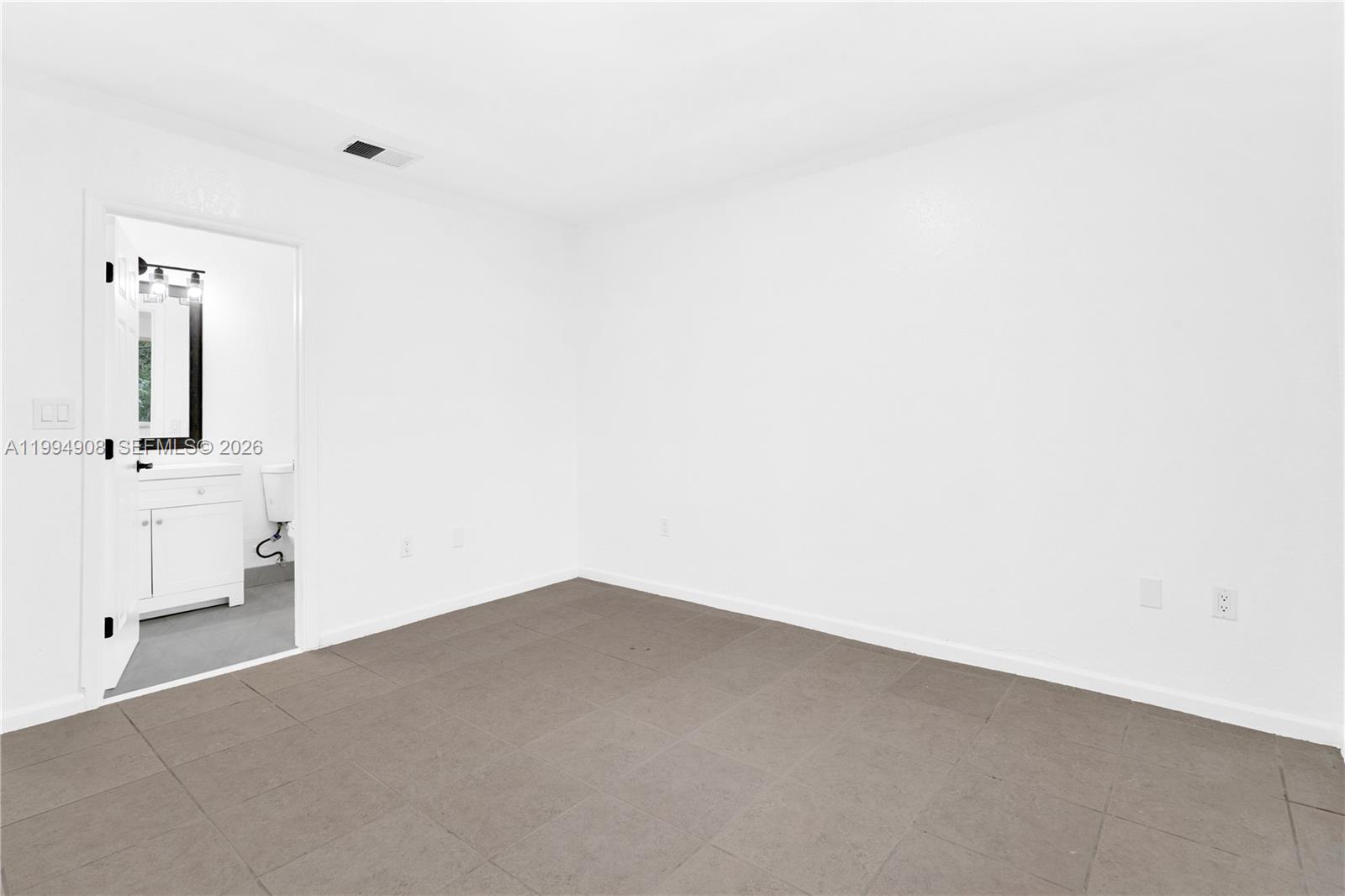 MAJORCA ISLES II CONDO - Residential