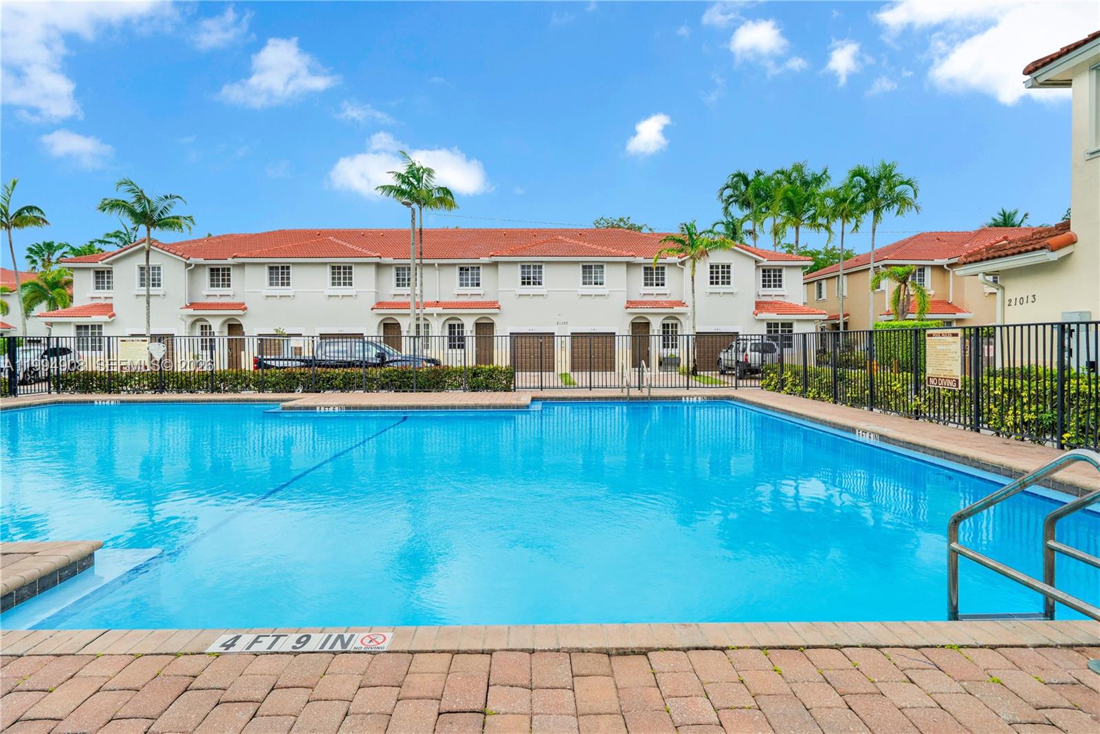 MAJORCA ISLES II CONDO - Residential