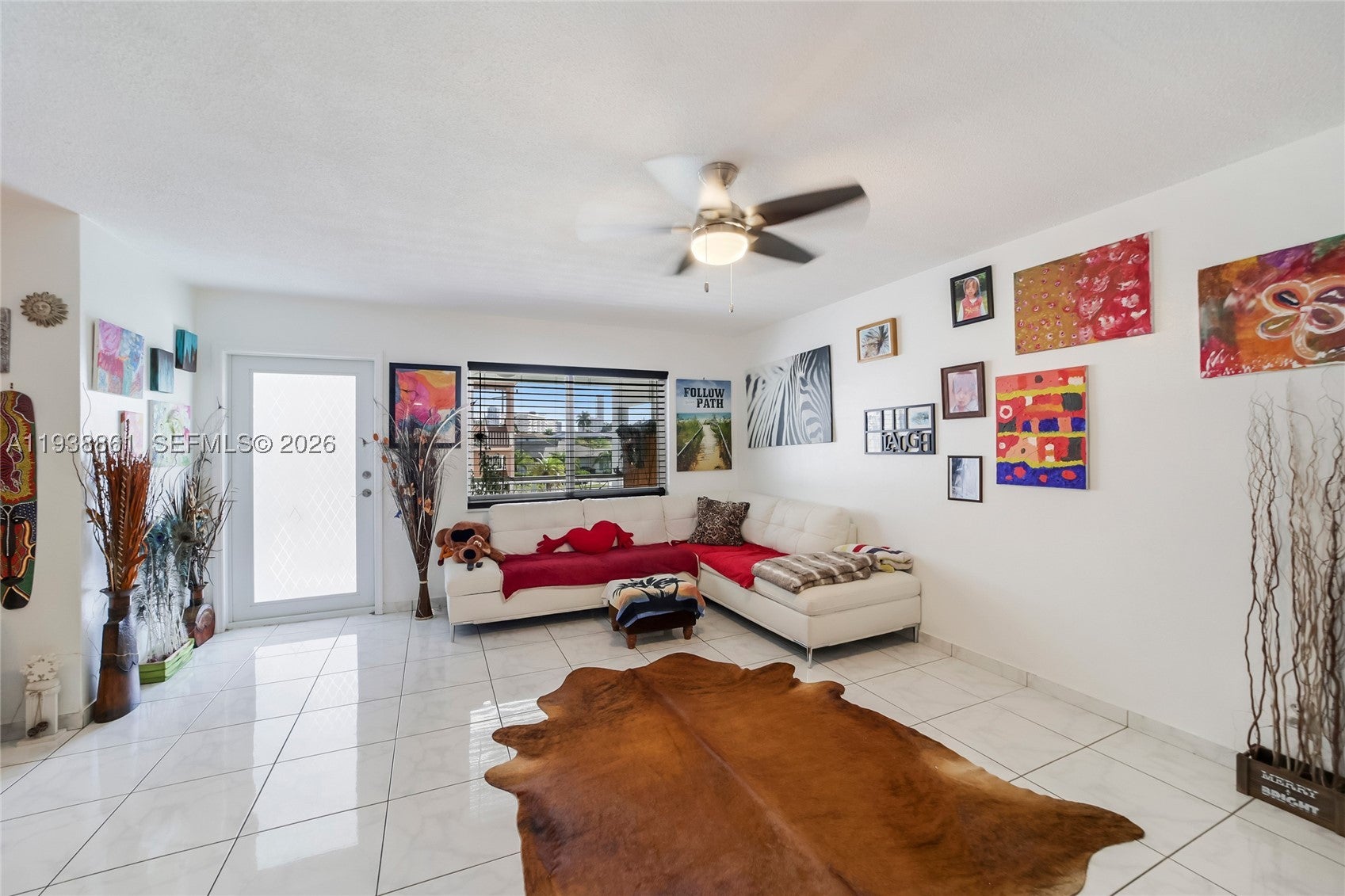 541 Blue Heron Dr 205C, Hallandale Beach FL 33009