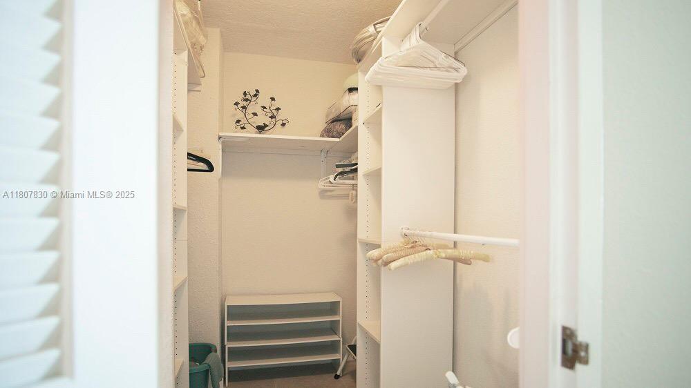 WAVE CONDO - Residential Lease