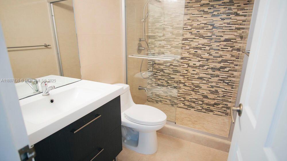 WAVE CONDO - Residential Lease