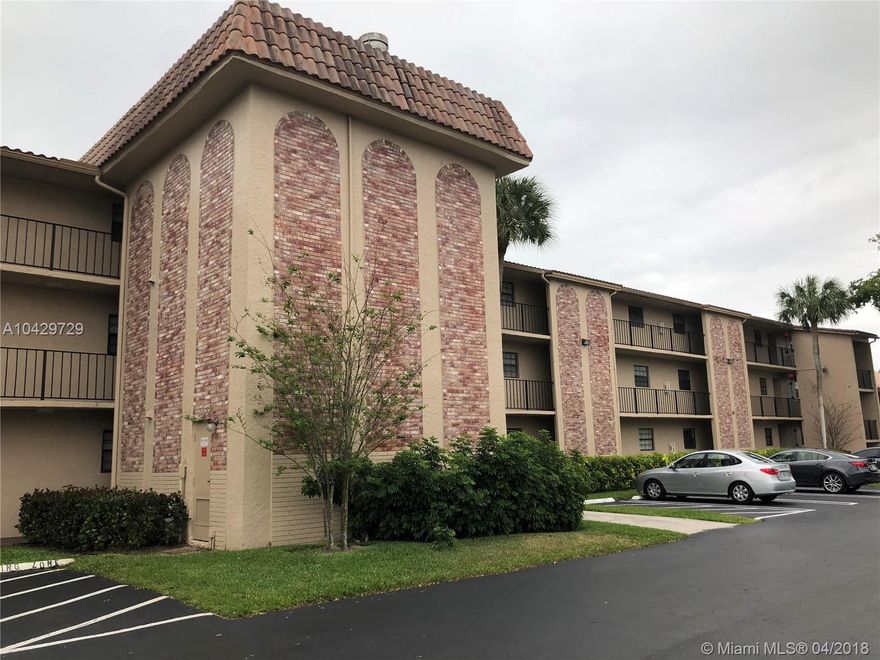 Cozy 2/2 condo for rent in the heart of Coral Springs with ONLY ONE ASSIGNED PARKING PER UNIT (Per Association). Conveniently located near to Shopping centers, schools, library, restaurants, major roads, expressways, and much more