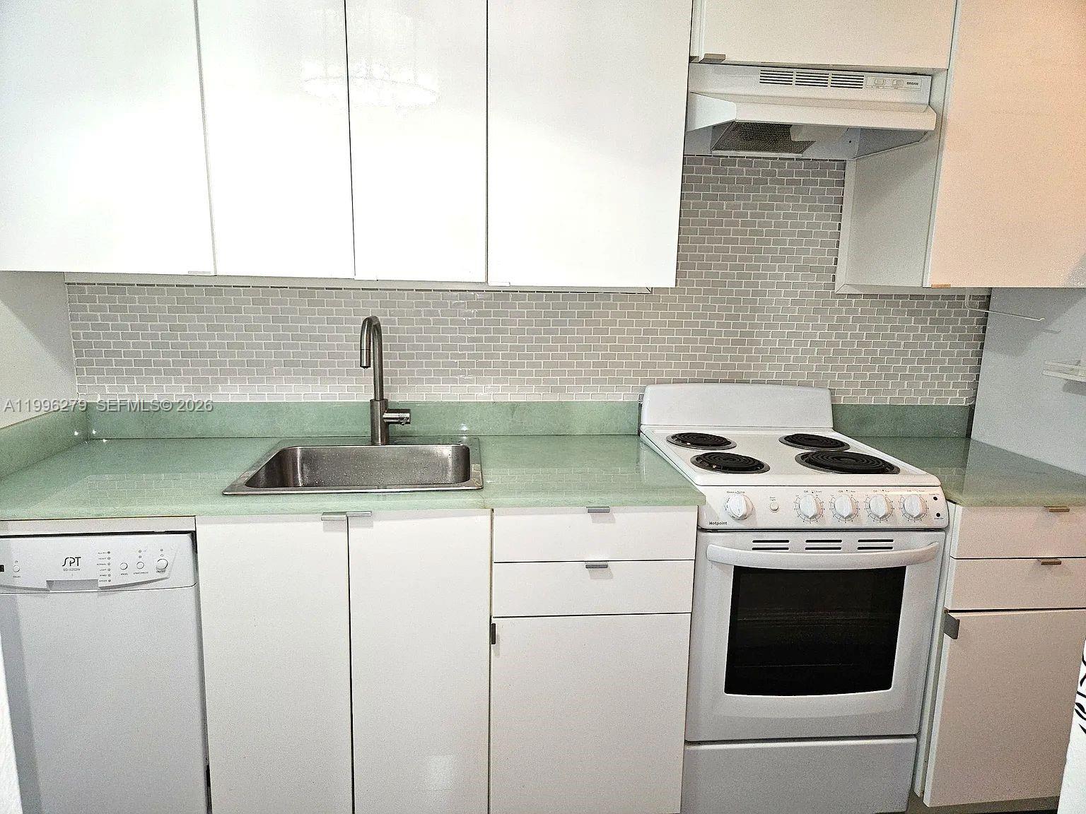 MIRADOR 1200 CONDO - Residential Lease