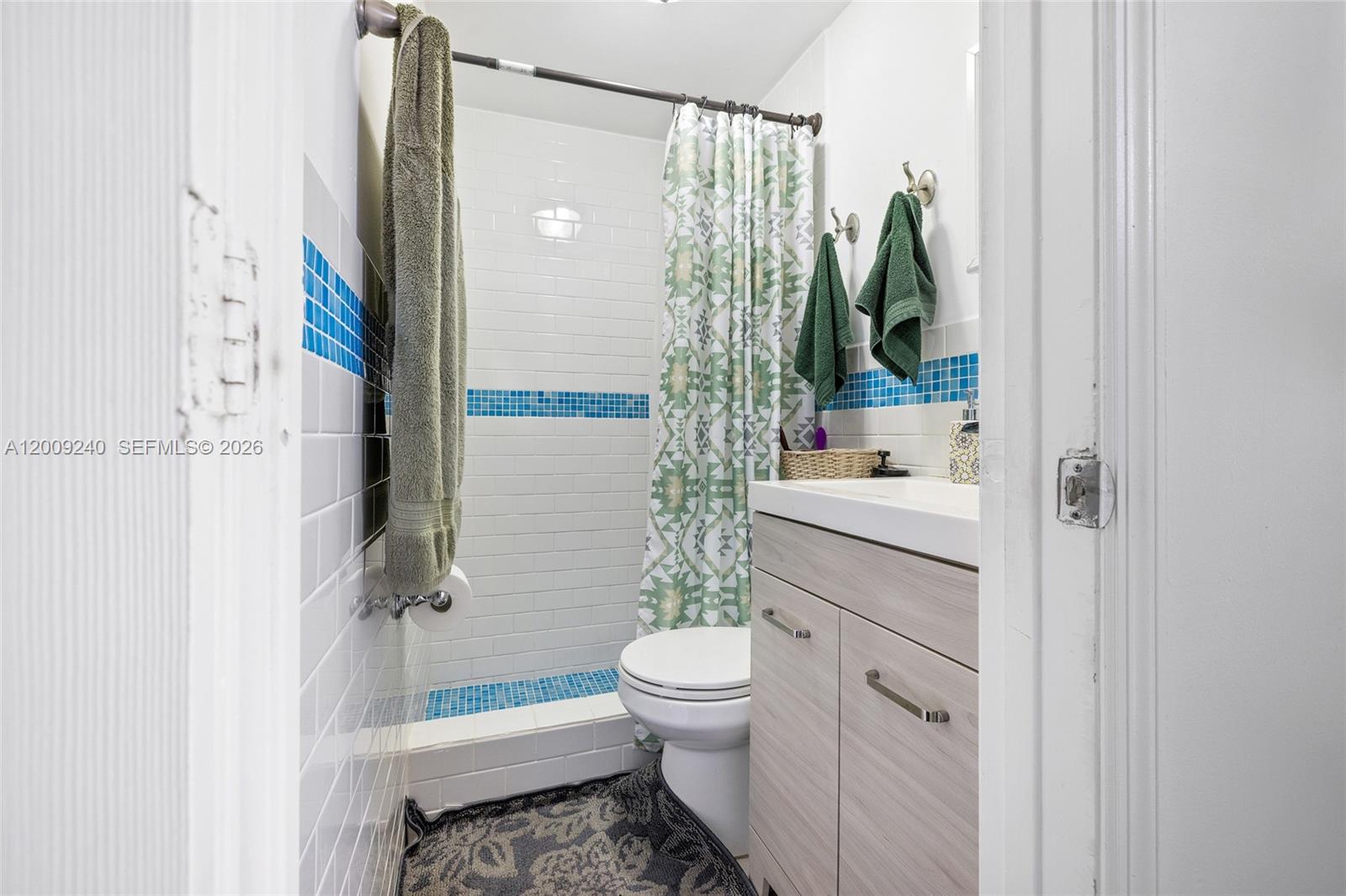 SO MIAMI HEIGHTS MANOR - Residential