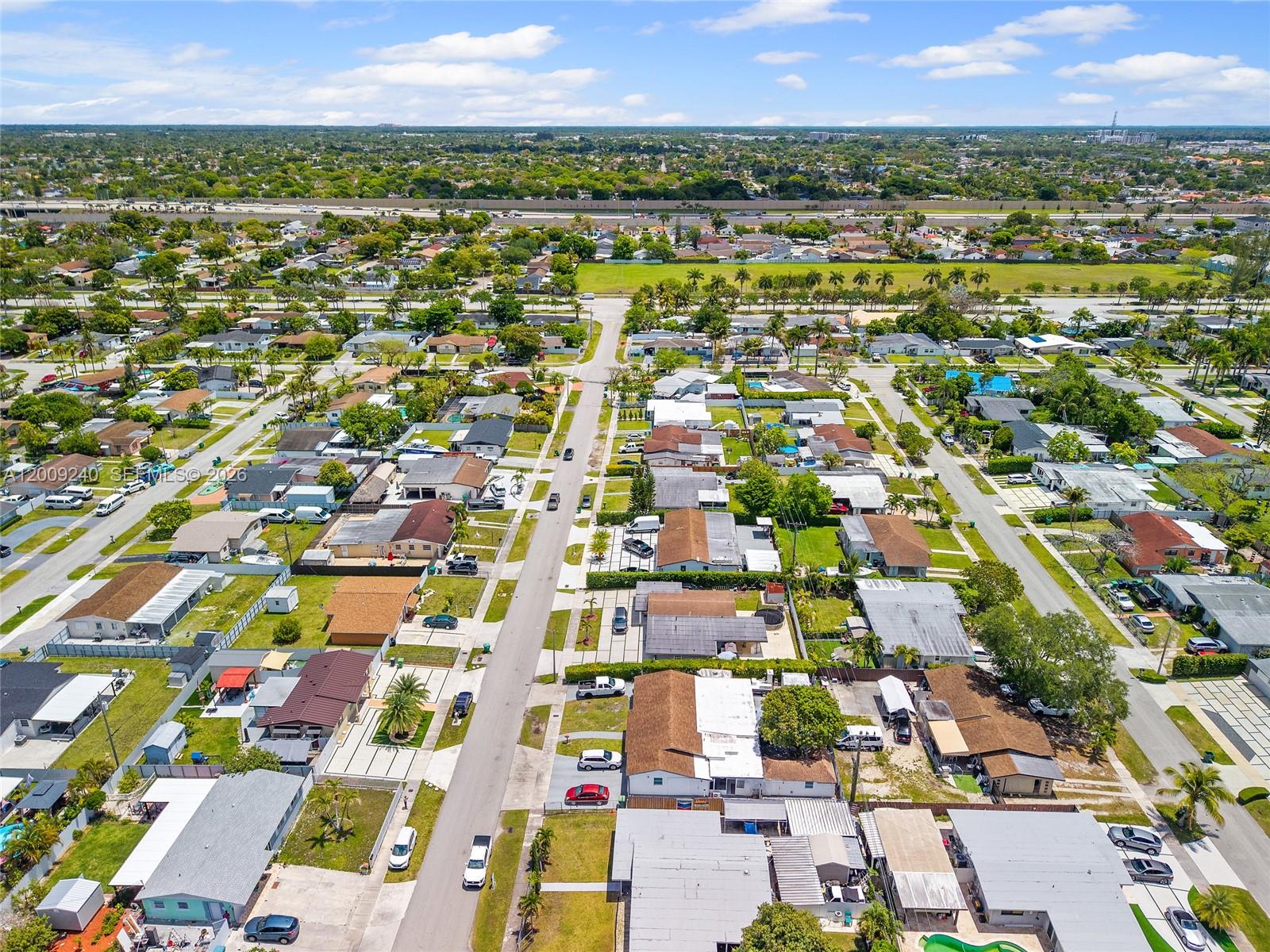 SO MIAMI HEIGHTS MANOR - Residential