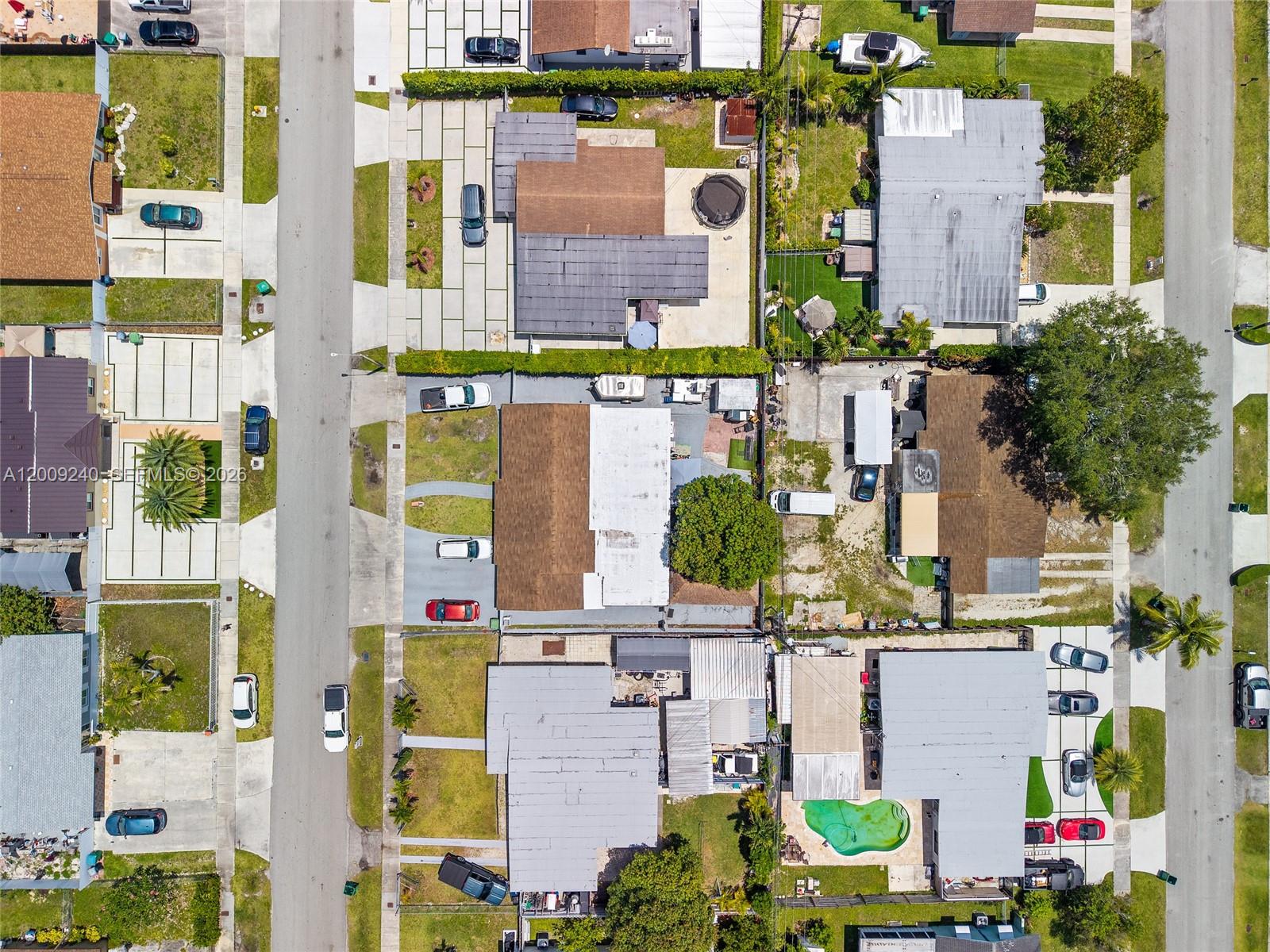 SO MIAMI HEIGHTS MANOR - Residential