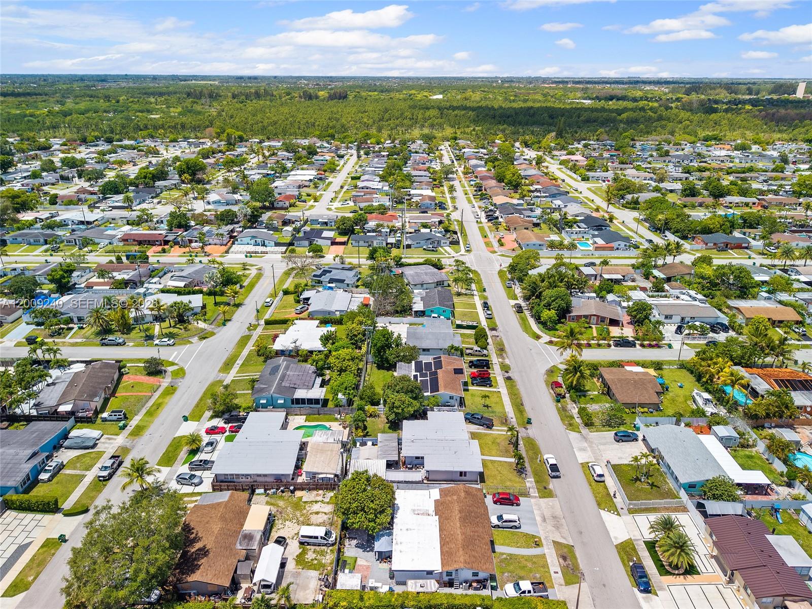 SO MIAMI HEIGHTS MANOR - Residential