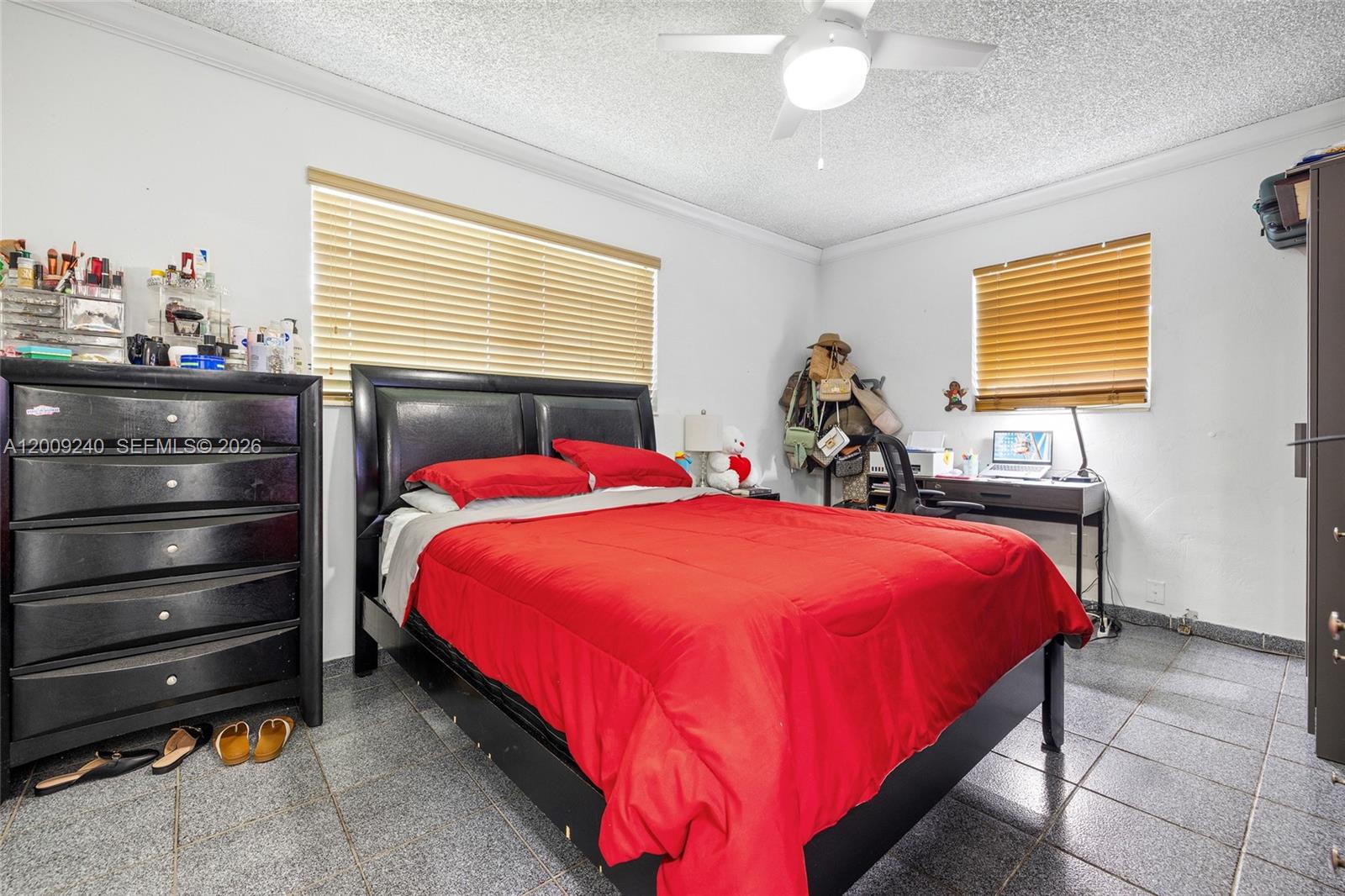 SO MIAMI HEIGHTS MANOR - Residential