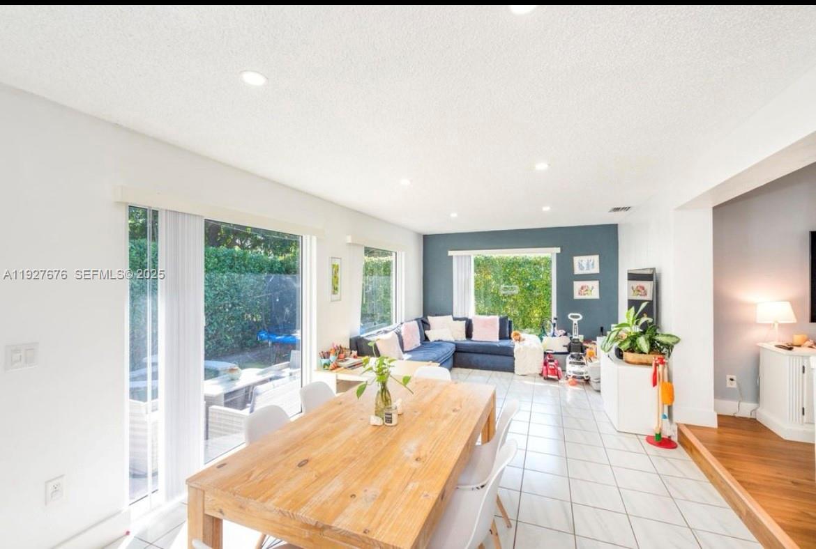 CORAL GABLES GRANADA SEC - Residential Lease