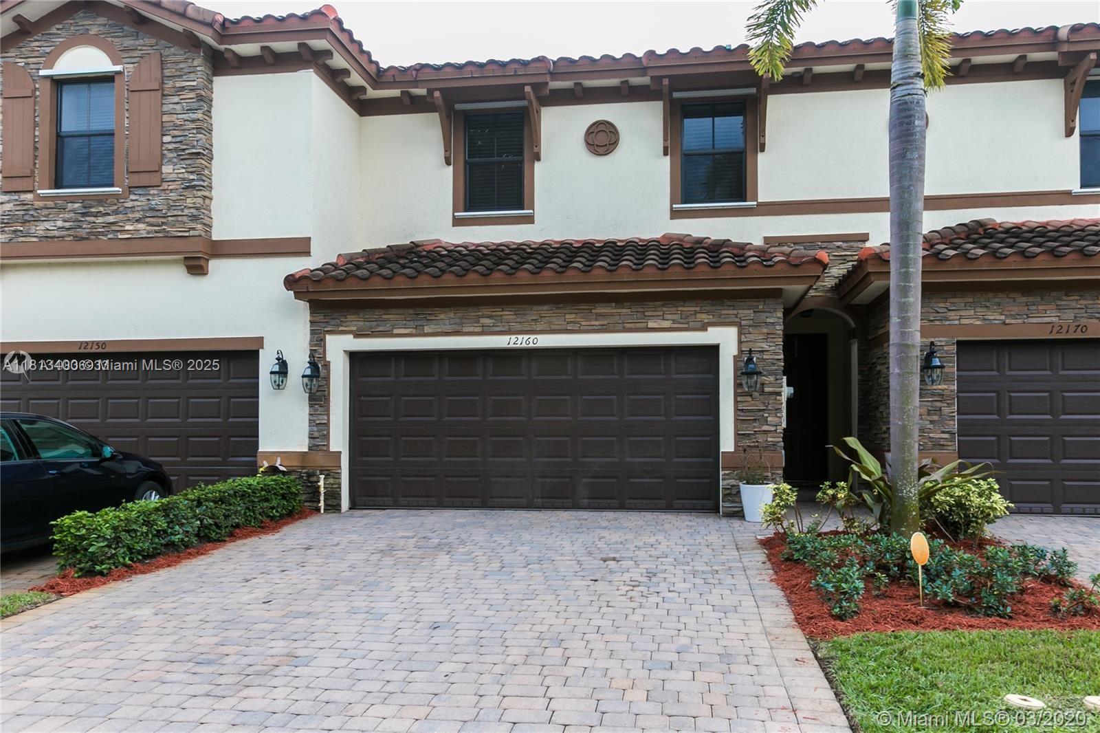 12160 Village Pl, Davie, Broward County, Florida - 3 Bedrooms  
3 Bathrooms - 