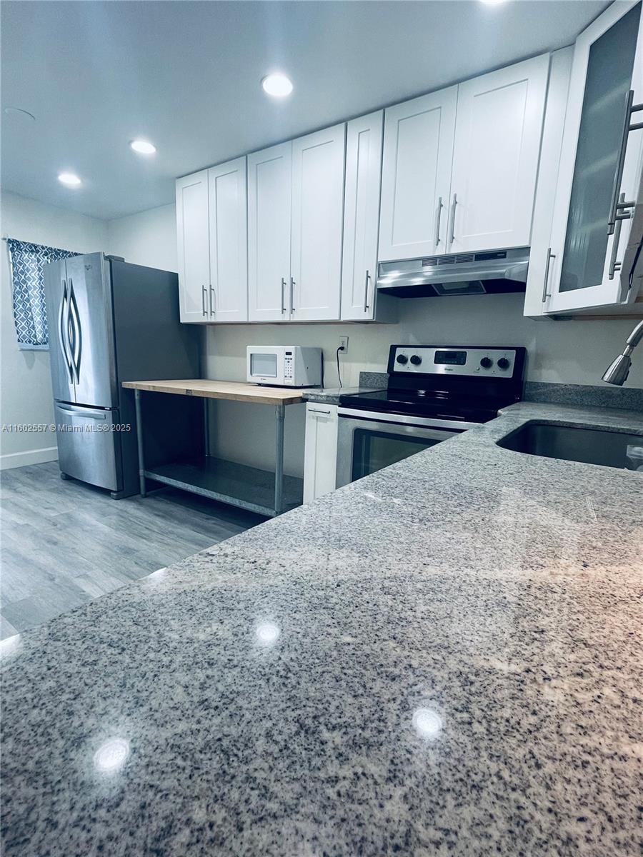 AZURE LAKE CONDO - Residential
