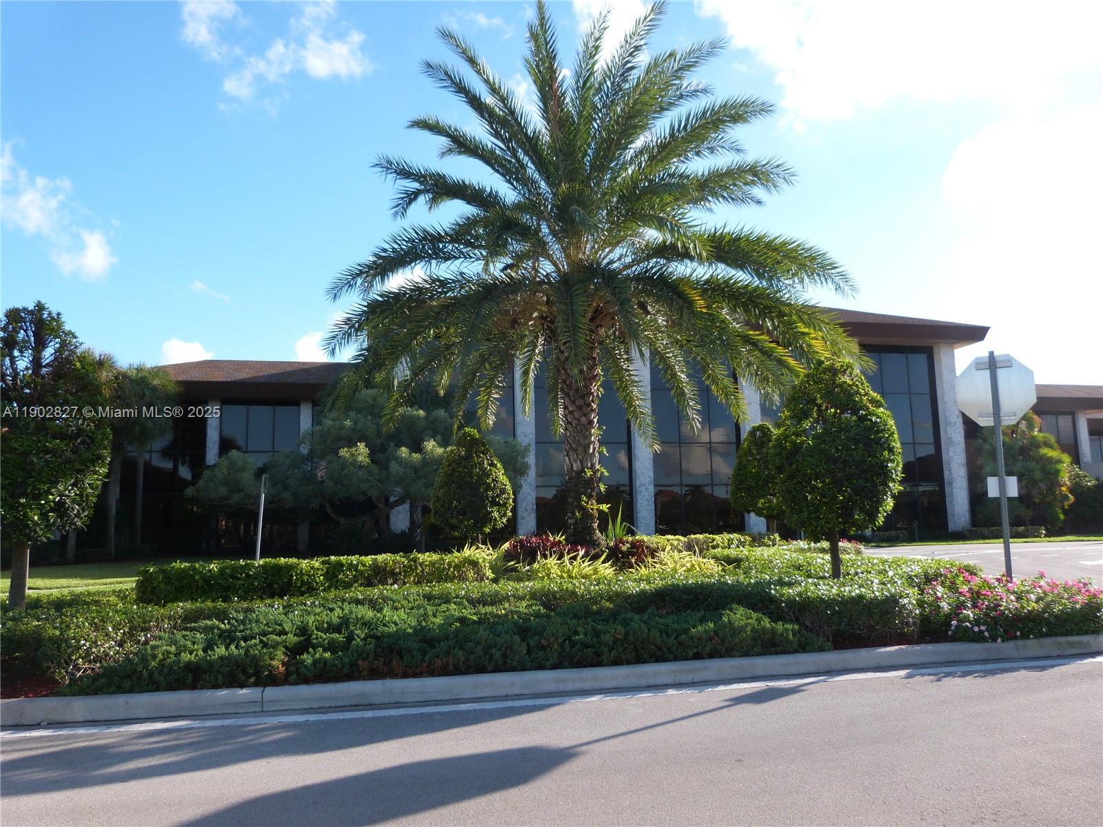 CAMBRIDGE AT CENTURY VILL - Residential Lease