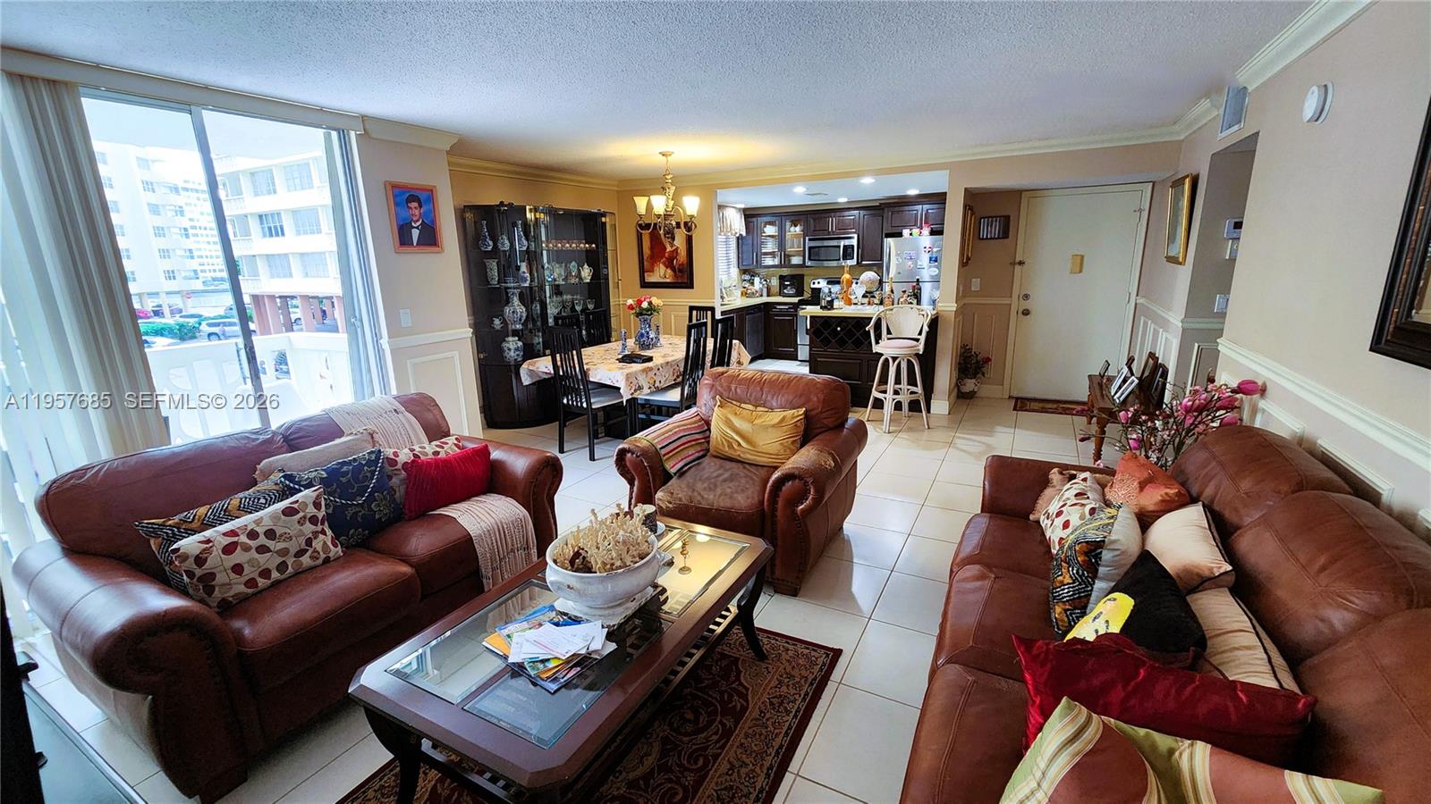 IMPERIAL TOWERS CONDO - Residential