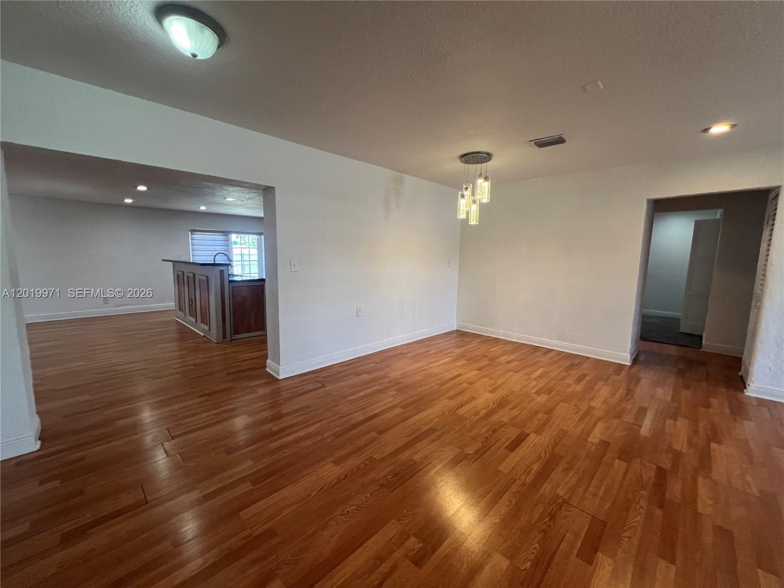 LAKEWOOD ESTS - Residential