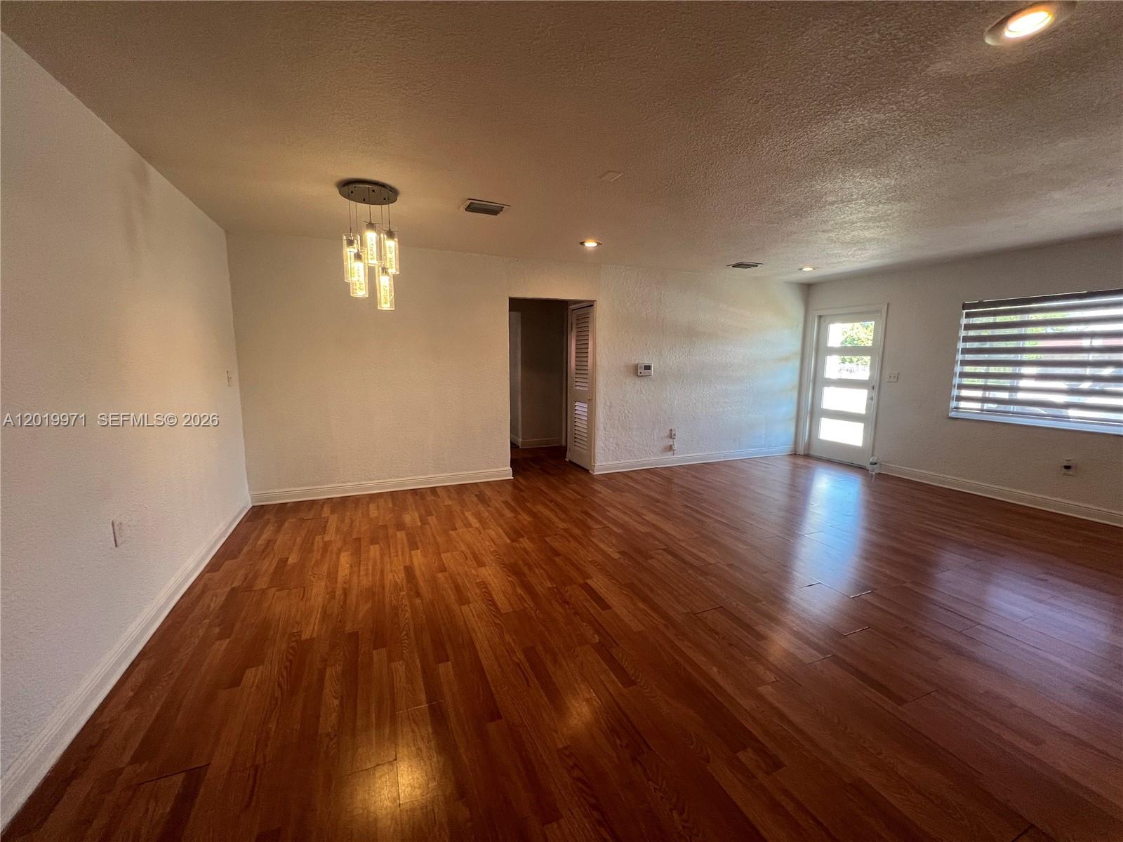 LAKEWOOD ESTS - Residential